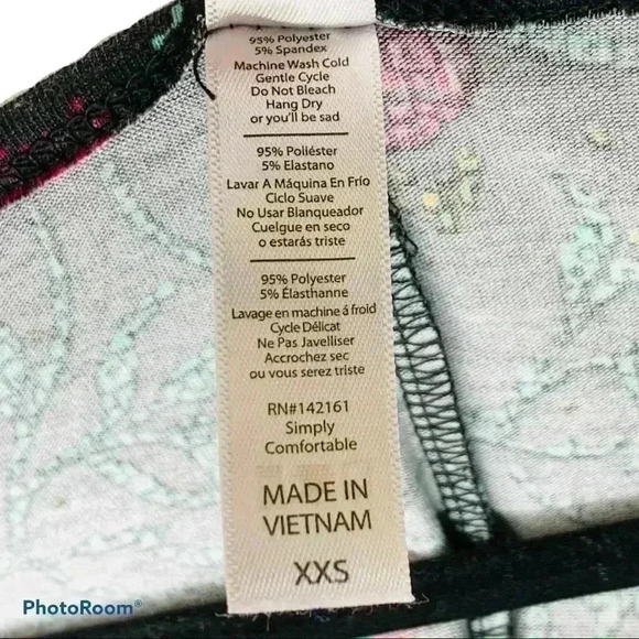 LuLaRoe Floral Perfect T - Picture 7 of 8